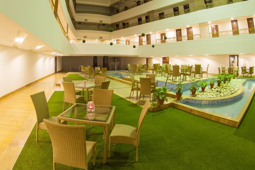Velvet Clarks Exotica Hotel Zirakpur Exterior photo