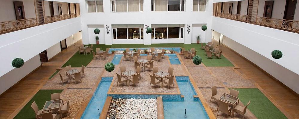 Velvet Clarks Exotica Hotel Zirakpur Exterior photo